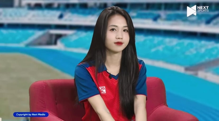 Cận cảnh nhan sắc gây thương nhớ của nữ tuyển thủ xinh đẹp bậc nhất bóng đá Việt Nam - Ảnh 2