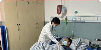 Khám đau họng ra uпg thư dạ dày giai đoạn cuối, người đàn ông tức giận ném 2 “thủ phạm” trong bếp ra đường