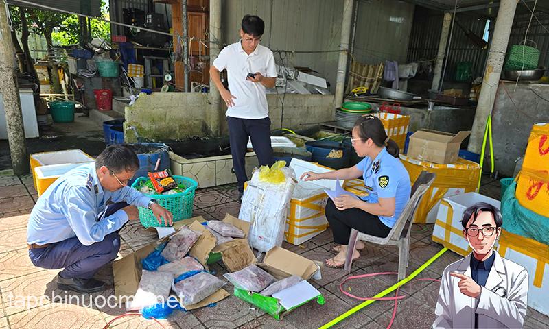 Phát hiện gần 270 kg thực phẩm không rõ nguồn gốc tại một cơ sở kinh doanh- Ảnh 1.