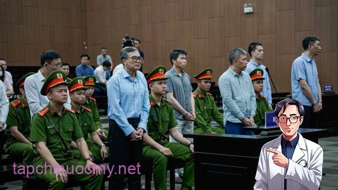 Các bị cáo tại tòa. Ảnh: Danh Lam