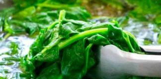 7 loại rau càng nấu chín càng giàu dinh dưỡng, giúp con cao lớn vù vù