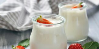 4 thời điểm nên tránh và 1 thời điểm vàng để ăn sữa chua