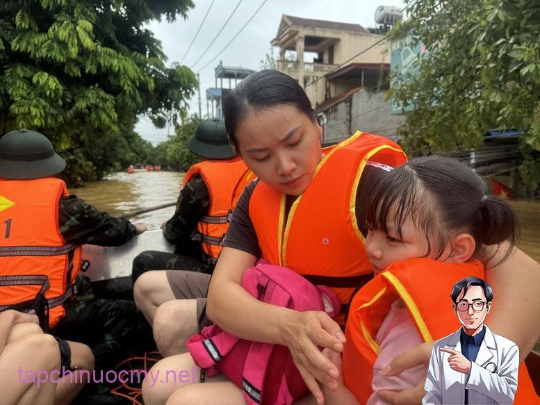 Thái Nguyên: Nỗ lực hỗ trợ người dân vùng ngập lũ- Ảnh 10.