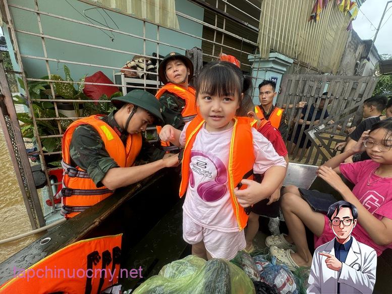 Thái Nguyên: Nỗ lực hỗ trợ người dân vùng ngập lũ- Ảnh 8.