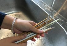 Một hành động khi rửa đũa rất nguy hiểm, khiến cả nhà u-ng thư nhưng ai cũng làm