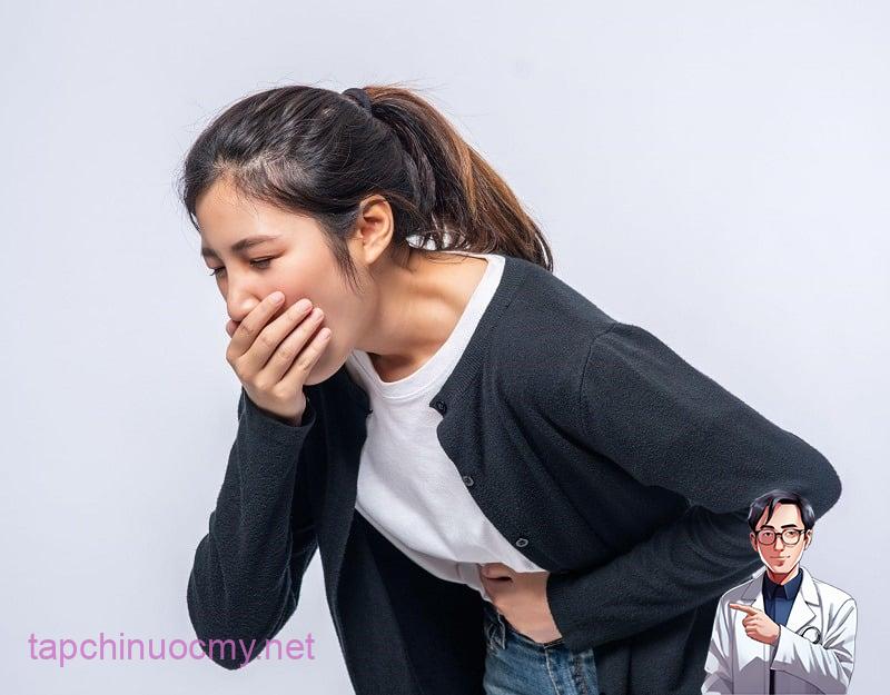 Bên cạnh triệu chứng ᵭau dạ dày, người mắc ᴜng thư dạ dày giai ᵭoạn ᵭầu thường xuyên gặp phải tình trạng ⱪhó tiêu ⱪéo dài. 