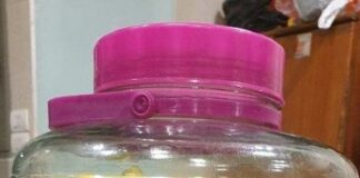 Thấy hàng xóm có một hũ khế chua ngâm đường phèn, hỏi ra mới biết nó nhiều công dụng vậy