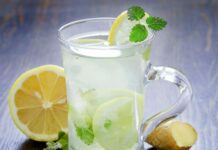 Cách pha nước chanh muối ấm uống buổi sáng làm sạch ruột, không hại dạ dày