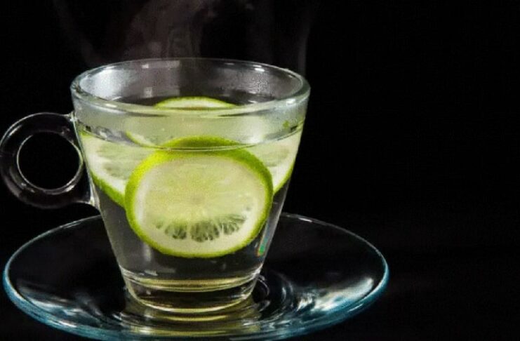 Cách uống nước chanh muối ấm buổi sáng làm sạch ruột, không hại dạ dày