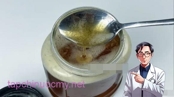 Không chỉ giúp hỗ trợ tiêu hóa, bổ sung năng lượng tức thì và làm đẹp da, mật ong còn nổi tiếng với “tuổi thọ” gần như vô hạn.