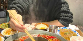 Người đàn ông suýt c-h-ế-t vì suy tim và phù phổi, bác sĩ cảnh báo: 8 nhóm người cẩn trọng khi ăn lẩu!