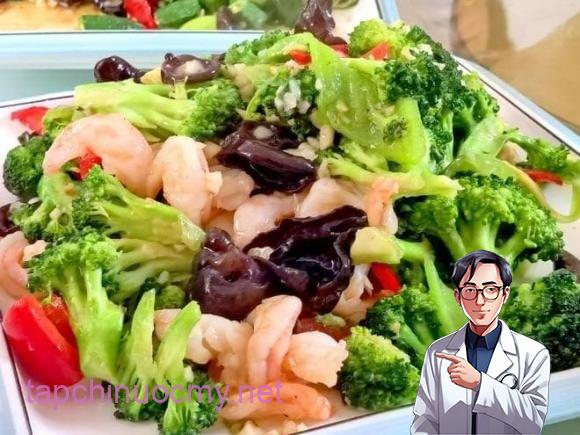 Bông cải xanh chứa sulforaphane và vitamin C, giúp tăng miễn dịch, ức chế tế bào ung thư. 