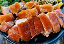 Suýt mất m:ạ;ng vì ăn thịt lợn sai cách: Bác sĩ hút gần 2 lít ‘dầu’ ra khỏi m;áu bệnh nhân