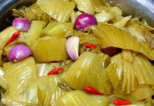 Muối dưa đừng cho nước đun sôi để nguội: Dùng nước này dưa giòn ngon, vàng đẹp chỉ sau 1 đêm