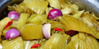 Muối dưa đừng cho nước đun sôi để nguội: Dùng nước này dưa giòn ngon, vàng đẹp chỉ sau 1 đêm