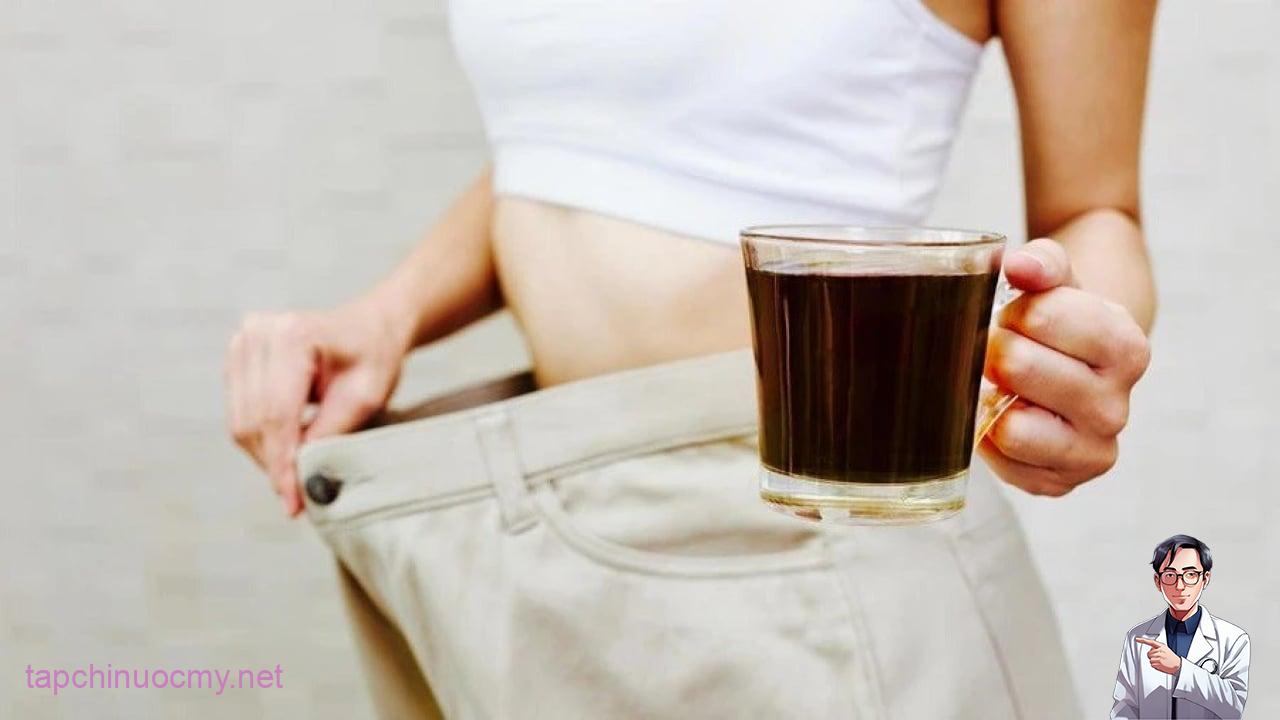 Nhưng ít ai ngờ rằng, cà phên ẩn chứa những lợi ích tuyệt vời trong việc hỗ trợ giảm mỡ, đặc biệt là mỡ bụng - loại mỡ cứng đầu nhất. (Ảnh minh họa)