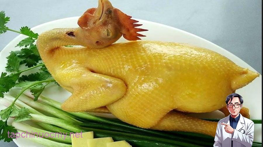 Thịt gà kỵ với thịt chó nên tránh ăn chung