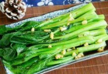 Người bán rau tiết lộ: Rau củ phun hóa chất thường có điểm này, rất nhiều người nhầm lẫn tưởng rau sạch