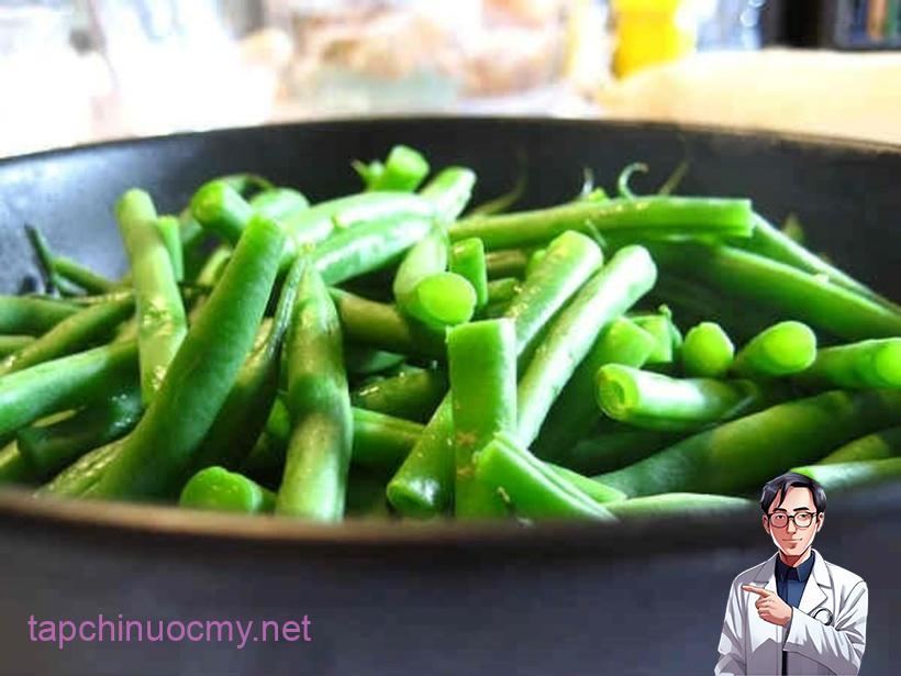 Loại rau ᵭứng ᵭầu danh sách “vua hại gan”, còn ăn ᵭừng trách gan sớm hỏng- Ảnh 2.