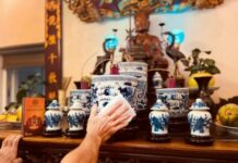 2 ngày ‘đại lộc’ trong tháng Chạp năm nay, rất tốt cho việc lau dọn bàn thờ, tỉa chân nhang