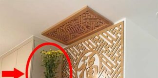 Vì sao người giàu luôn đặt bình hoa bên trái bàn thờ khi thắp hương?