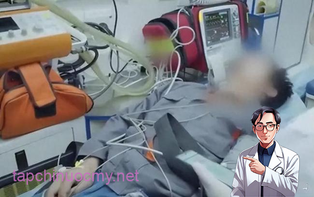 Người ᵭàn ȏng 36 tuổi máu trắng ᵭục như mỡ lợn vì thói quen nhiḕu người làm ít nhất 3 lần mỗi ngày- Ảnh 1.