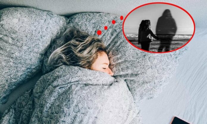 nam-mo-thay-noi-chuyen-voi-nguoi-than-da-khuat-la-diem-gi_0