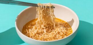 Thường xuyên ăn sáng bằng mì tôm, sau 30 ngày, có thể có 3 thay đổi đáng chú ý