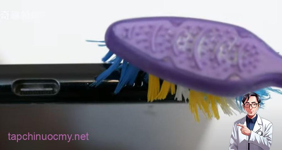 ve-sinh-loa-dien-thoai-03