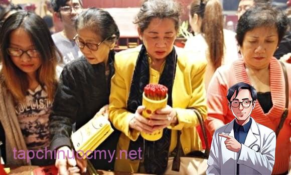 Bên cạnh đó còn có xăm thuốc (Tả Tướng Quân Hoàng Tiên Lương Phương), cũng gồm 100 lá nhưng tập trung vào vấn đề sức khỏe, giúp người xin chủ động phòng tránh bệnh tật. 