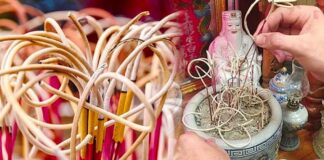 Tỉa chân nhang trước hay cúng ông Công, ông Táo trước? Tưởng đơn giản mà không biết là mất lộc