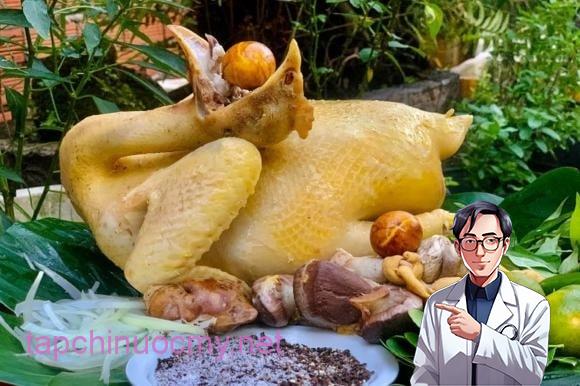 Nếu muốn tạo dáng gà chầu, dùng dao sắc rạch nhẹ hai bên cổ gà rồi khéo léo luồn hai cánh gà vào phía miệng qua các đường rạch này.