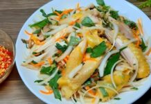 Cách làm nộm từ thịt gà luộc ngày Tết, chỉ 20 phút có ngay món ngon