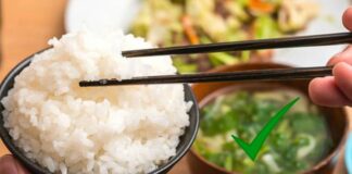 5 lý do bạn nên ăn cơm tẻ thường xuyên vào bữa sáng