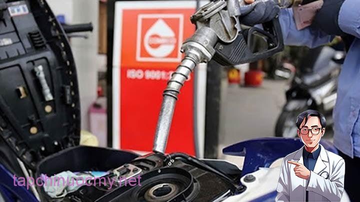 Đổ xăng 50 nghìn hay đầy bình thì lợi nhất?