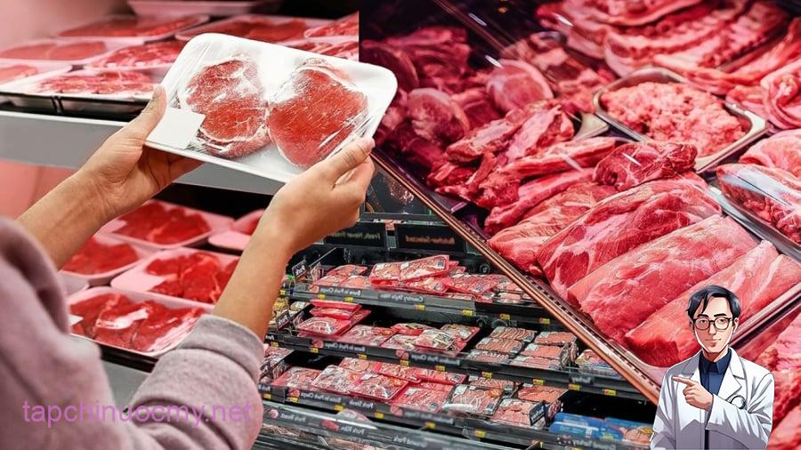 Khi mua thịt, điều đầu tiên bạn phải chú ý là màu sắc của gói thịt.