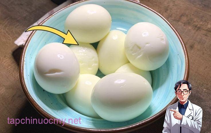 Trứng là thực phẩm giàu chất béo, đặc biệt là lòng đỏ