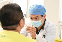 Lưỡi là “gương báo bệnh”: 6 dấu hiệu cảnh báo gan, thận, não đang gặp nguy hiểm