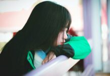 Các bác sĩ cho biết: Ung thư phổi giai đoạn đầu không gây đau ngực mà là 4 bất thường này
