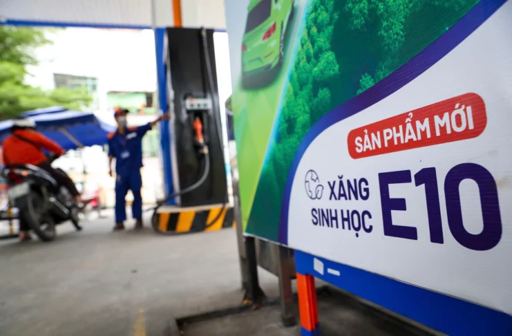 Xăng E10 là gì và có thể dùng cho tất cả ô tô, xe máy không?
