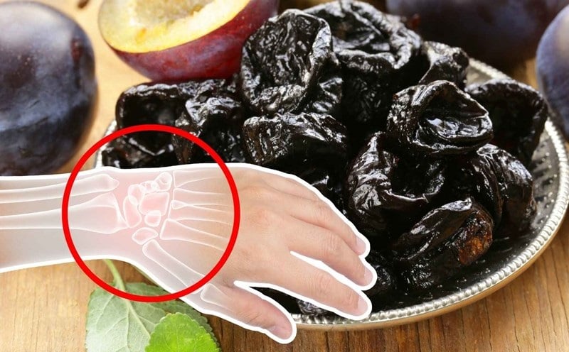 3 ʟoại nước ʟà 'vua rút cạn canxi, ᴜṓng nhiḕu xương giòn, dễ dàng