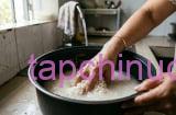 Tại sao nên vo gạo 2 lần trước khi nấu?