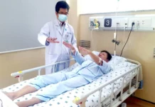 Đột quỵ hay xảy ra vào sáng sớm: Dừng ngay thói quen này để chặn đứng nguy cơ