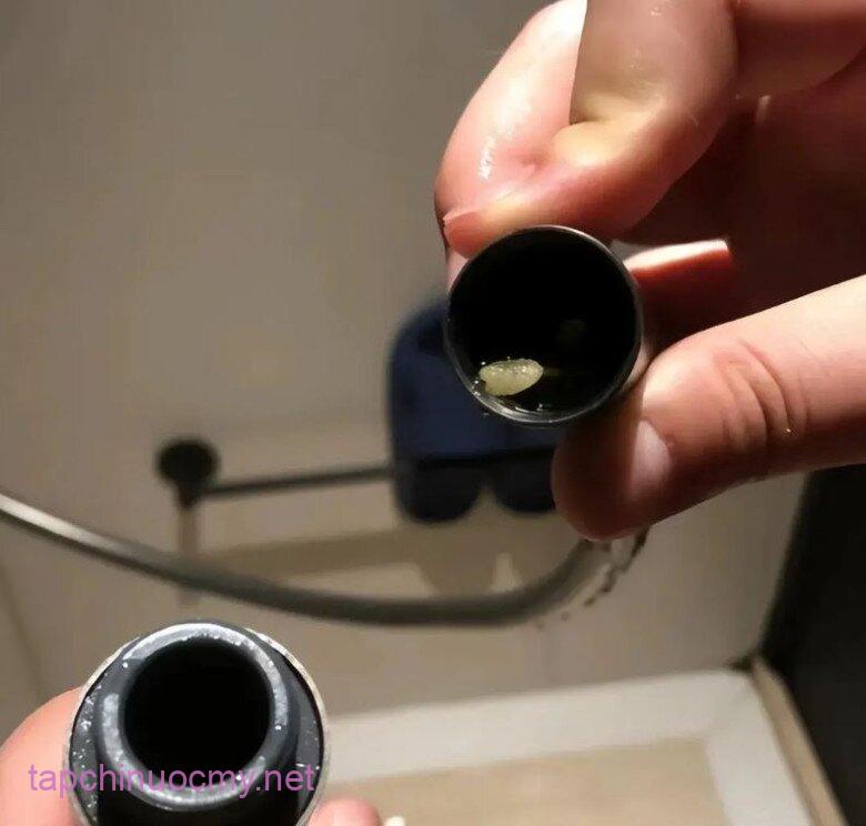 Khi ở khách sạn hay nhà nghỉ, hãy trả phòng ngay nḗu thấy thứ 3 này - 2